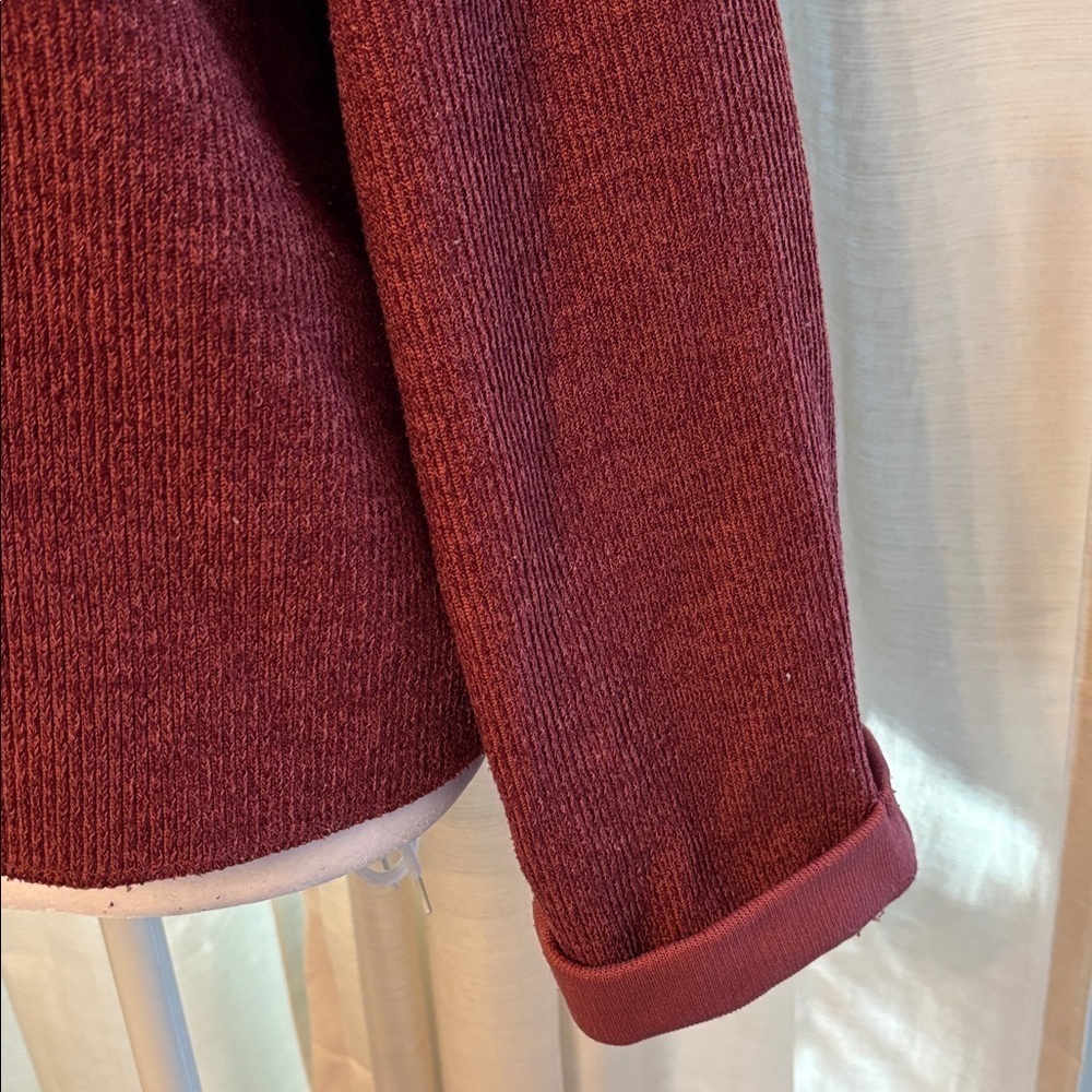 Urban Outfitters lounge sweater Oversized Sz S
V-Neck Long Sleeves - Picture 6 of 8